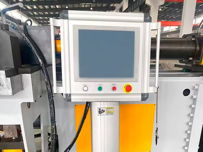 Автоматический трубогибочный станок с ЧПУ DW168CNC