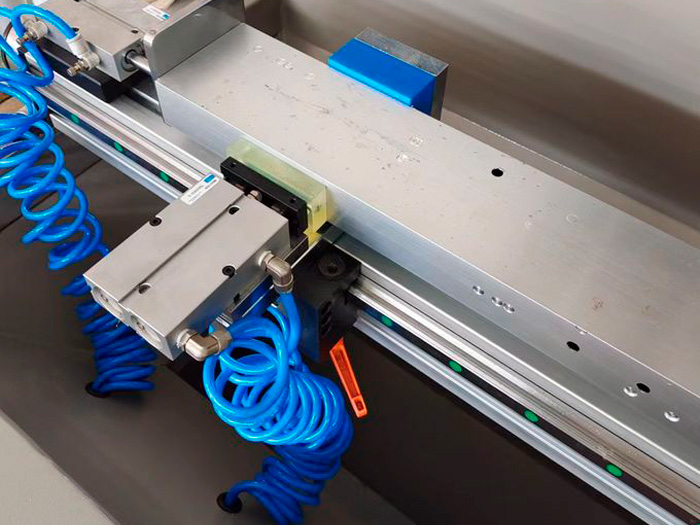 Обрабатывающий центр WSZ2-CNC-3000 с ЧПУ для алюминиевого профиля