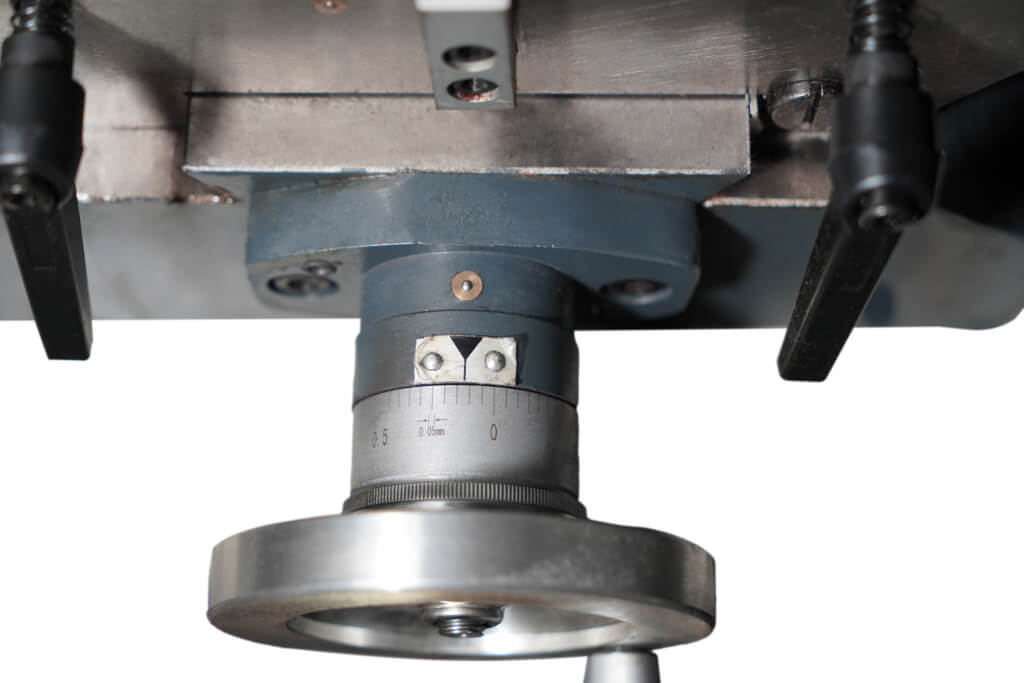 Станок сверлильно-фрезерный Metal Master MMD-30LV BD