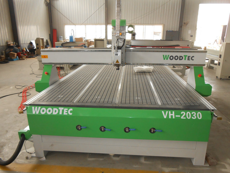 Фрезерно-гравировальный станок с чпу WoodTec H 2030