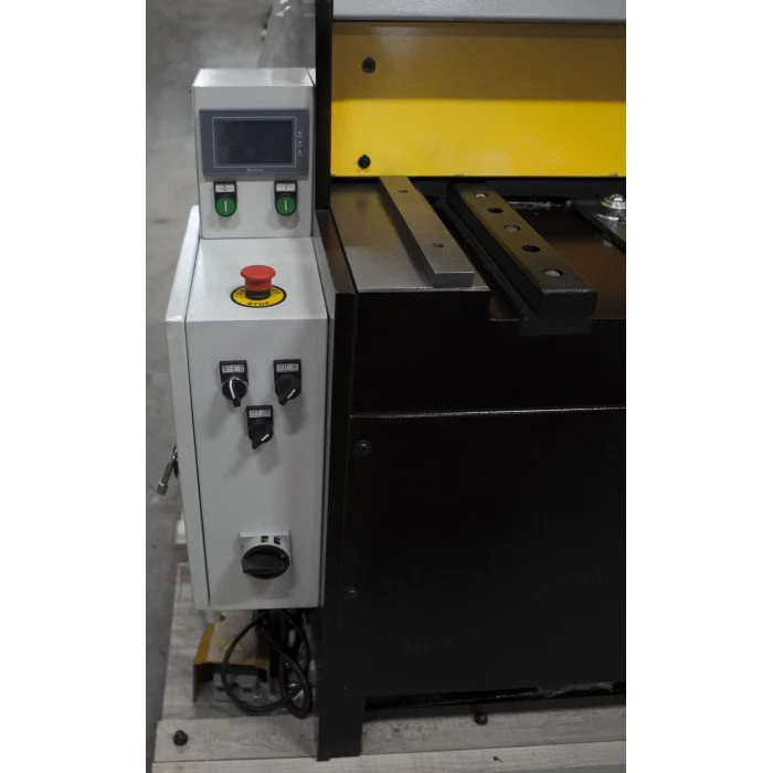 Гильотина электромеханическая STALEX Q11-2х2550NC (386104)