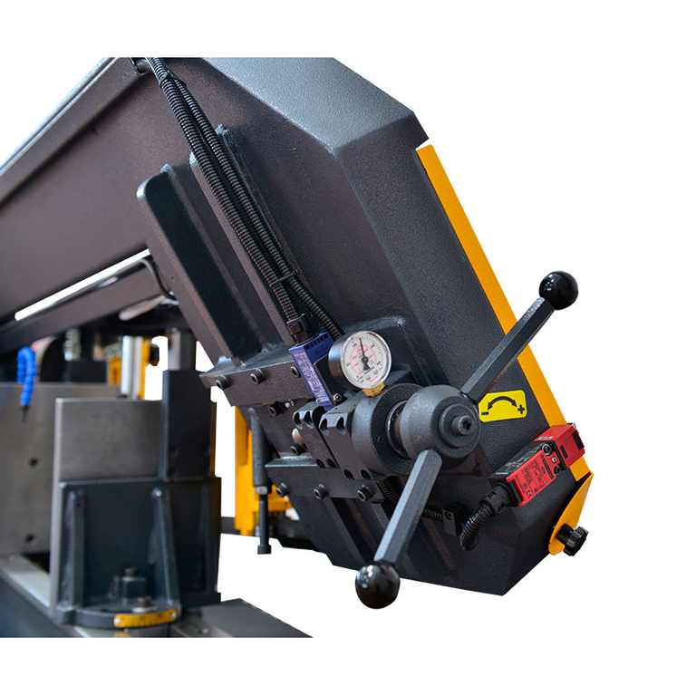 Ленточнопильный станок BekaMak BMSO 320H NC