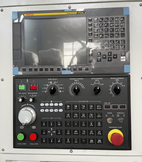 Горизонтальные токарные станки MetalCraft с ЧПУ TCK60-1000 с люнетом (TCK60-1000.F15/18,5.A2-8.12К.254T.L)