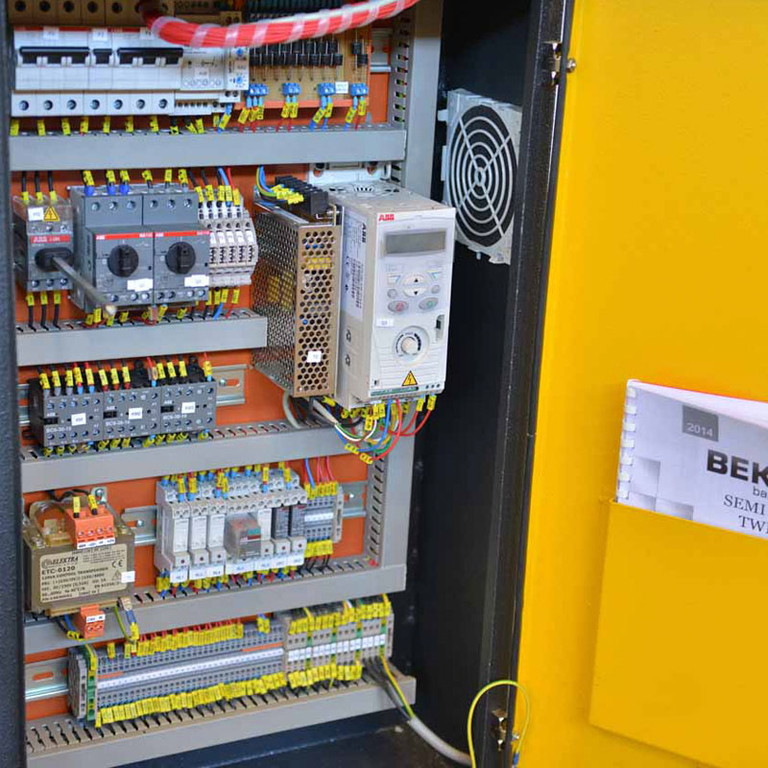 Ленточнопильный станок Beka-Mak BMSY 440CGH