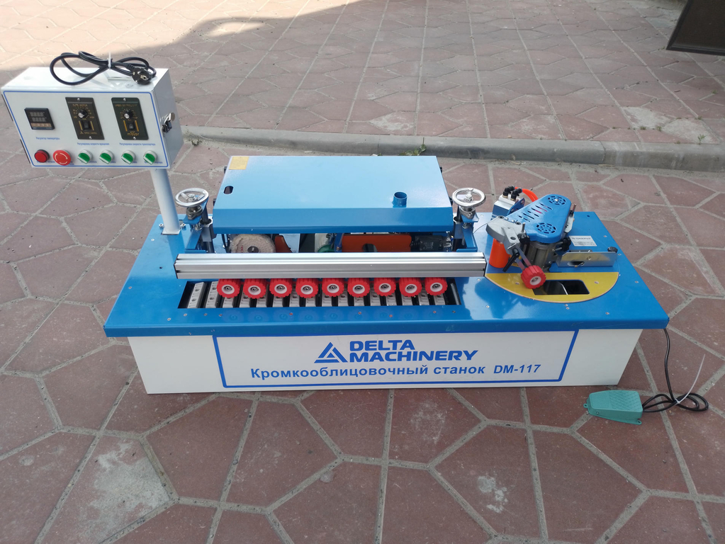 Кромкооблицовочный станок DELTAMACHINERY DM-117 PRO
