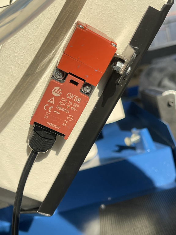 Ленточнопильный станок для резки металла DMM MWS-220 (220V)