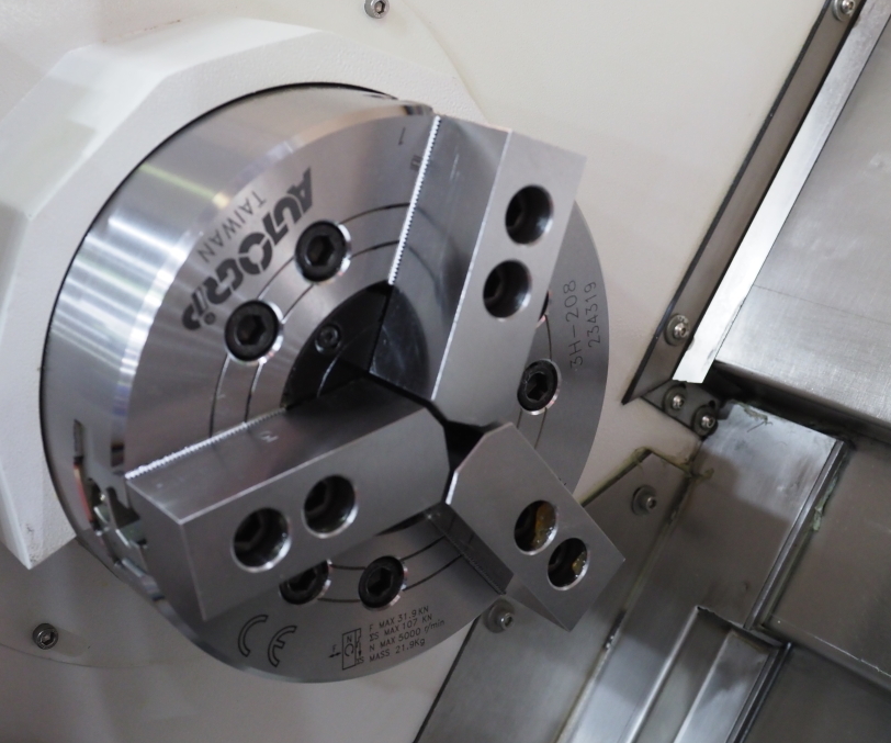 Горизонтальные токарные станки MetalCraft TCK56-1000 c ЧПУ Fanuc (TCK56-1000.F11/15.A2-8.12T.254T)