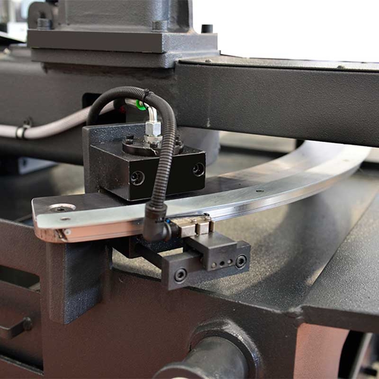 Ленточнопильный станок Beka-Mak BMSO 440CGH NC